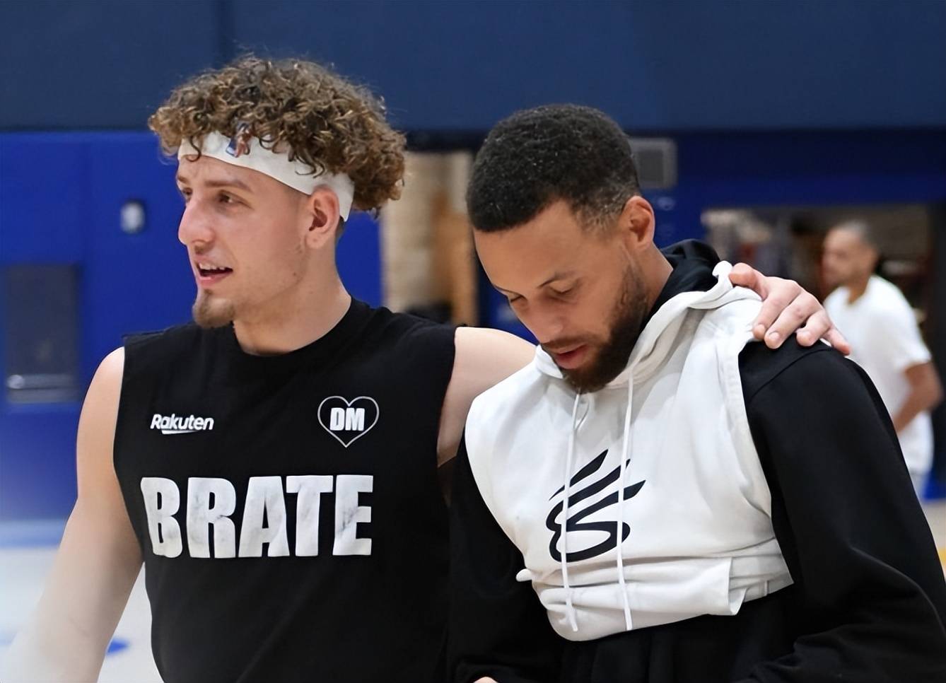 爱游戏中国-关于转会期CBA常规赛焦点战，金州勇士外线爆发，震撼外界，数据趋势出现新变化的信息